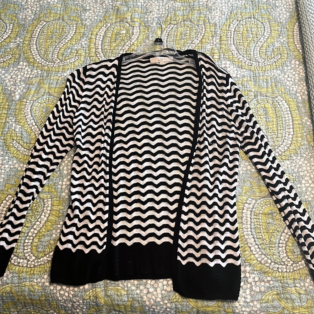 Black white cardigan, size M